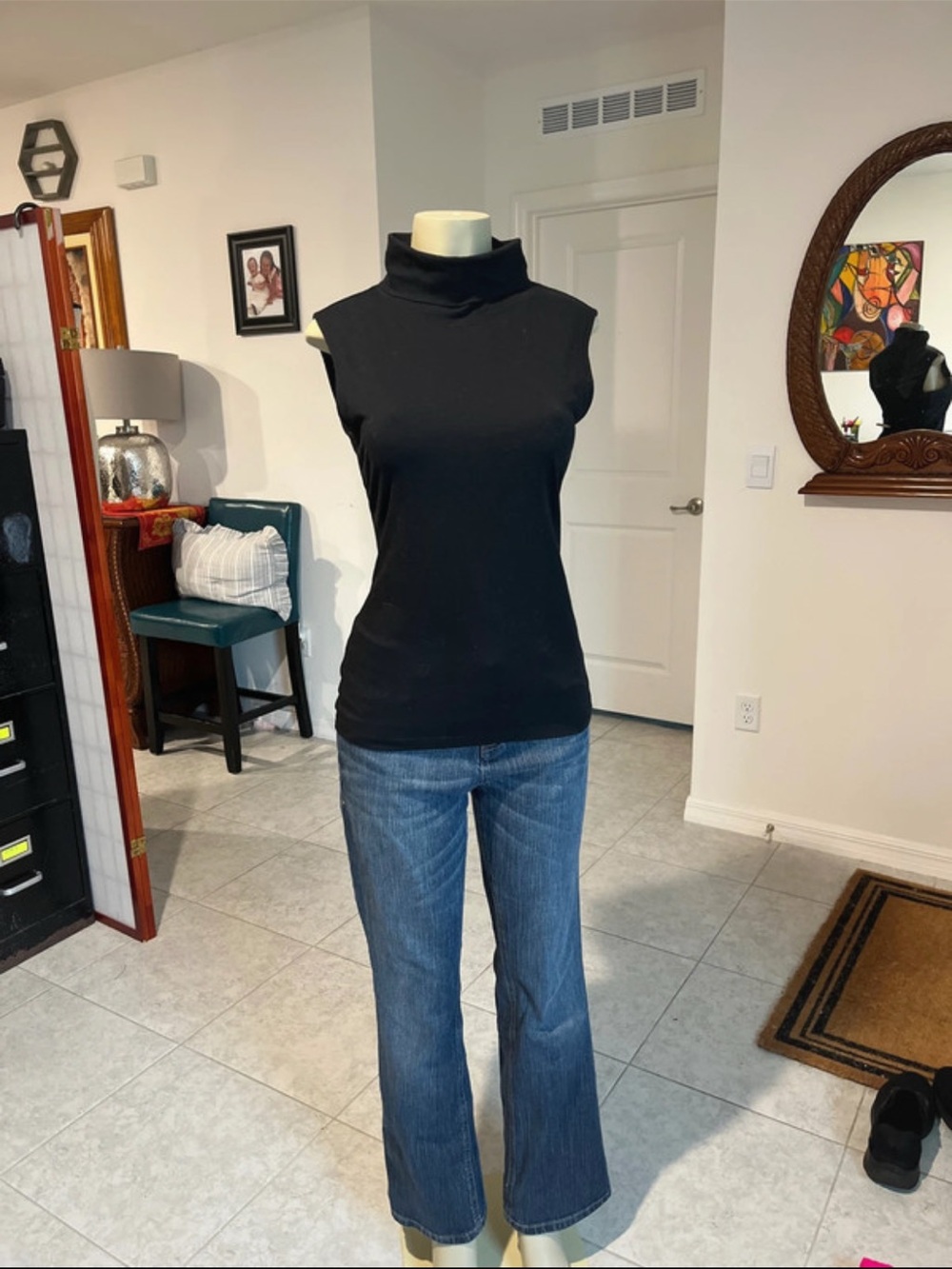 Pur Amici Black Turtleneck Sleeveless Top